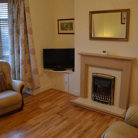 Entire 3 Bedroom House Near Caerphilly Station المظهر الخارجي الصورة