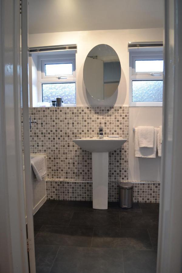 Entire 3 Bedroom House Near Caerphilly Station المظهر الخارجي الصورة